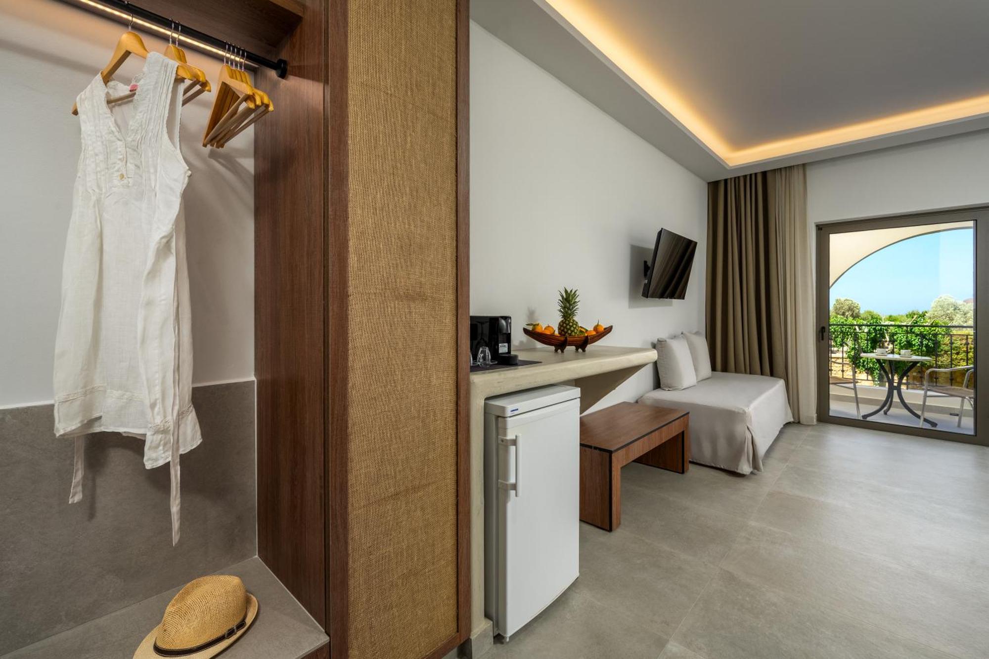 Celestial Lindos Suites Zimmer foto